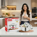 Load image into Gallery viewer, Smiling woman in modern kitchen presenting MaxFresh Royal stainless steel casserole with food inside